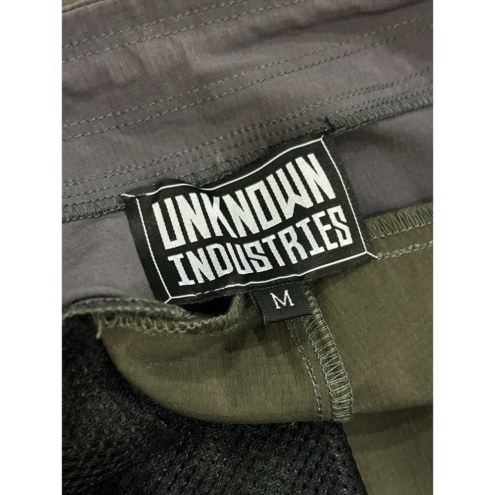 Unknown Industries Board Shorts Mens Size M Olive Green Nylon Inseam 9” - Picture 3 of 4